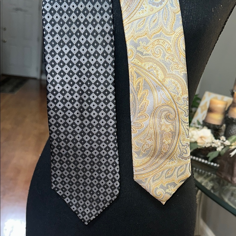 Elegant Black and Gold Patterned Ties